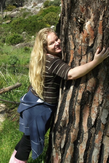 Cherie Roe Dirksen - Official Tree Hugger